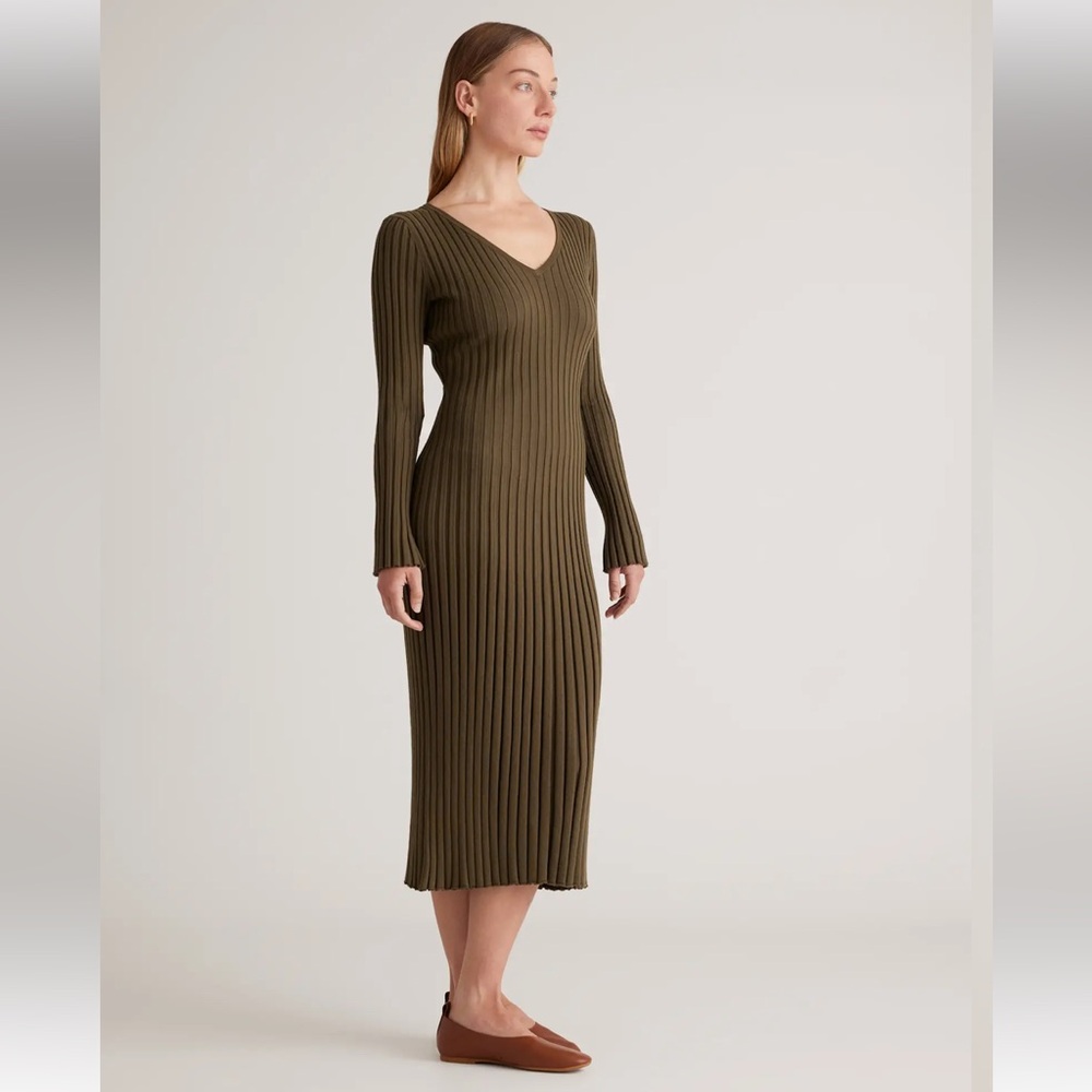 Quince Ribbed Knit Midi Dress. Size M. Green / Olive